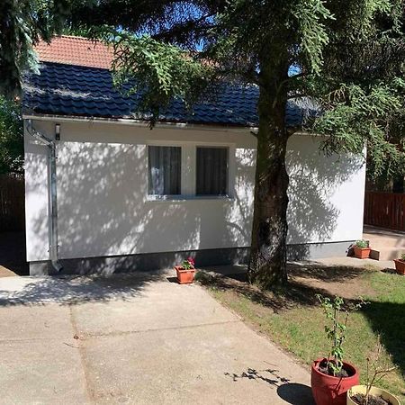 Mineral Apartman Crystal Sostofurdo Екстер'єр фото